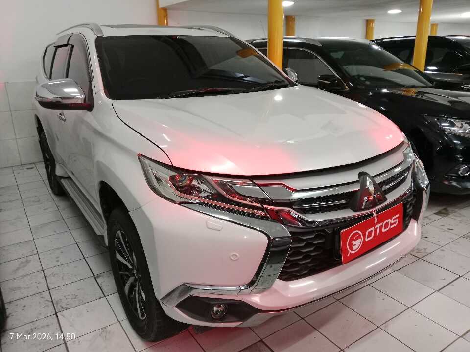2018 Mitsubishi Pajero Sport 2.4 Dakar - Foto 1 dari 6
