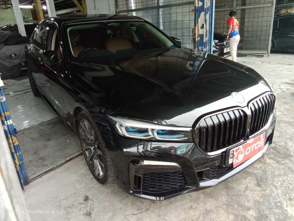 2022 BMW 730Li 2.0 - Foto 1 dari 6