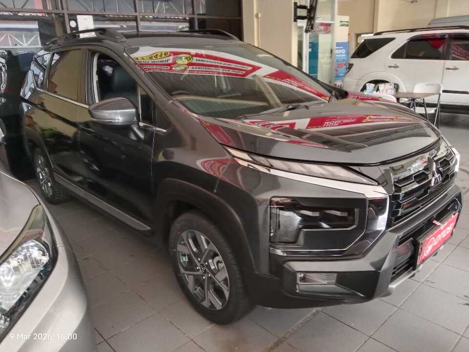 2022 Mitsubishi Xpander 1.5 Cross - Foto 1 dari 6