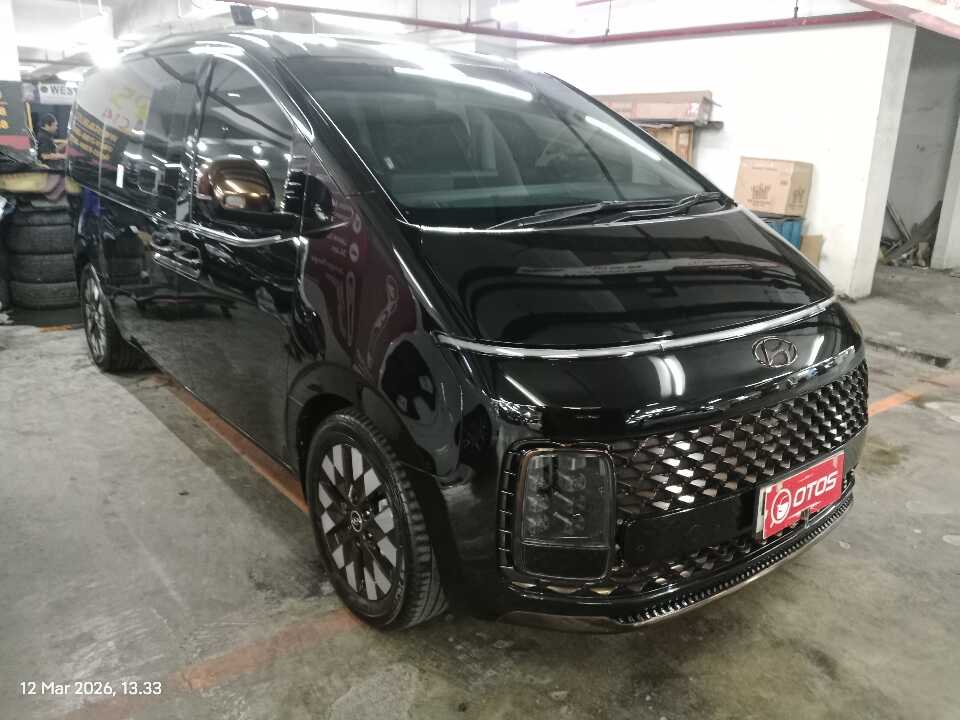 2023 Hyundai Staria 2.2 - Foto 1 dari 6