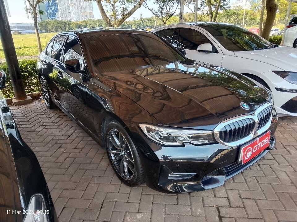 2020 BMW 320i 2.0 - Foto 1 dari 6