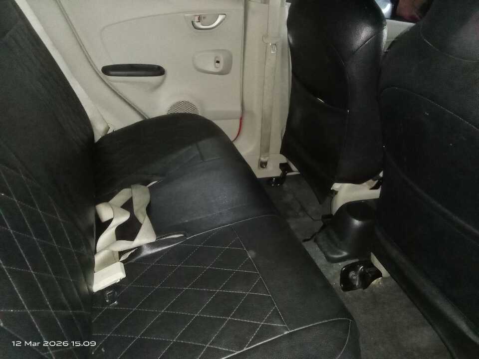 Foto Mobil Bekas Kabin Belakang Honda Brio 1.2 Satya E tahun 2018