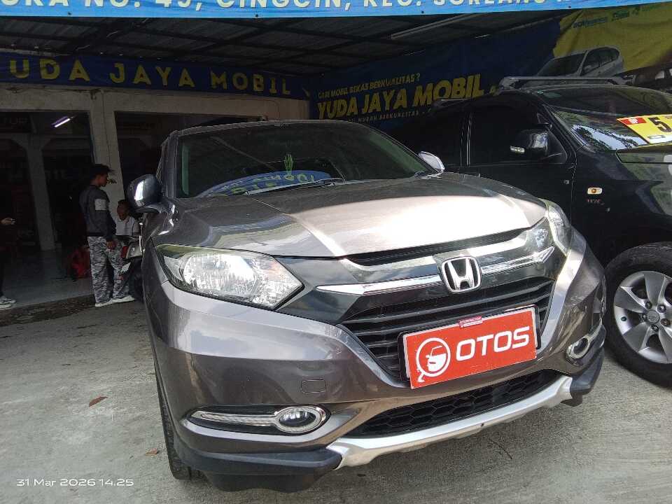 2015 Honda HR-V 1.5 E - Foto 1 dari 6