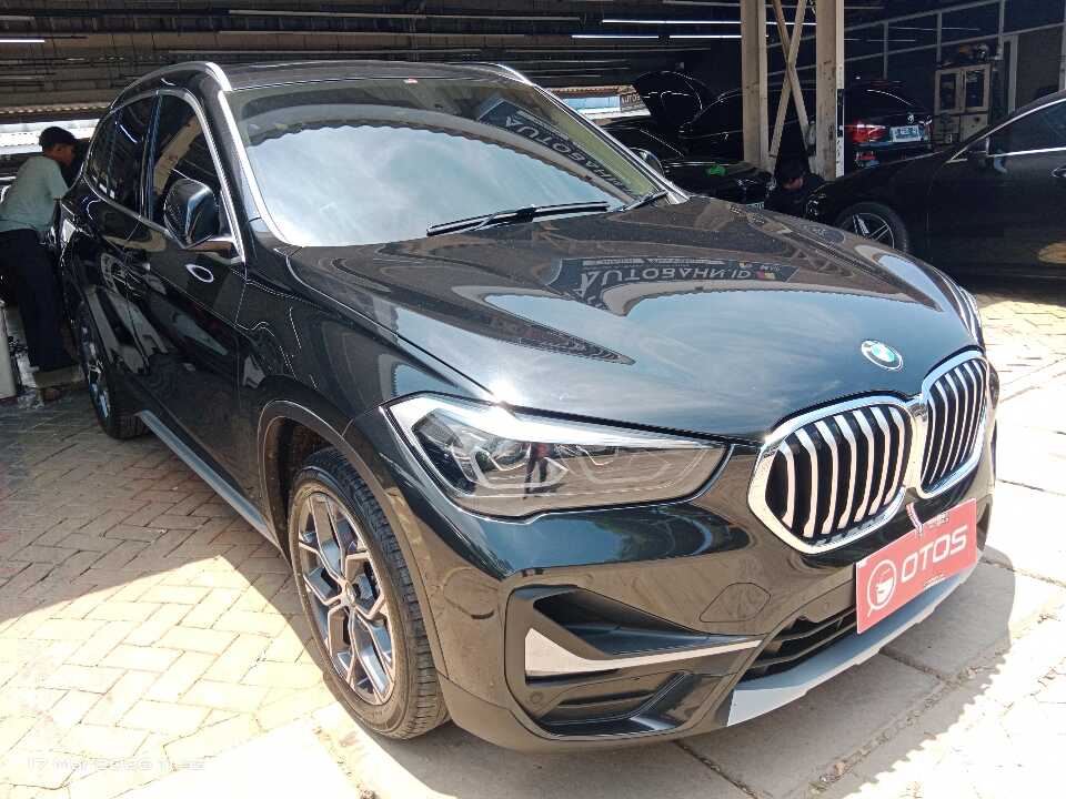 2021 BMW X1 1.5 Sdrive18i - Foto 1 dari 6