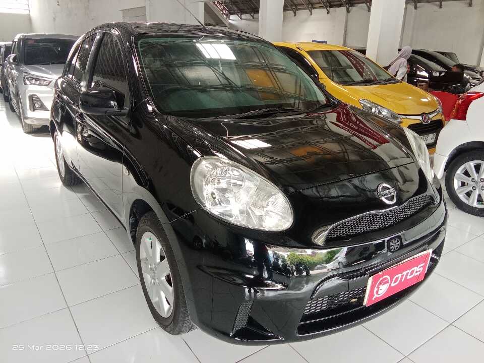 2011 Nissan March 1.2 - Foto 1 dari 6