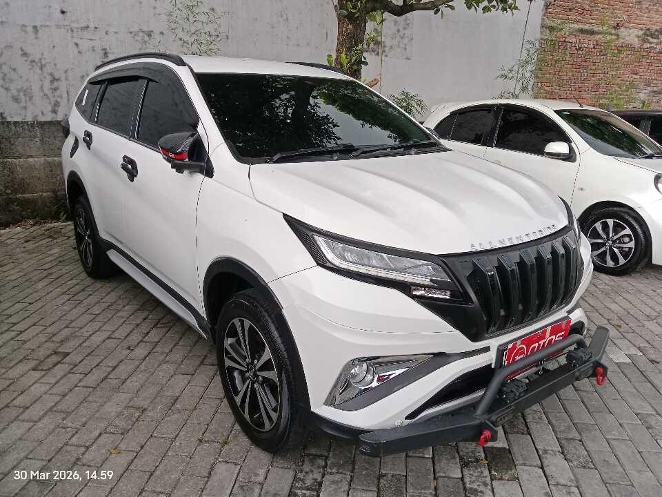 2021 Daihatsu Terios 1.5 R - Foto 1 dari 6