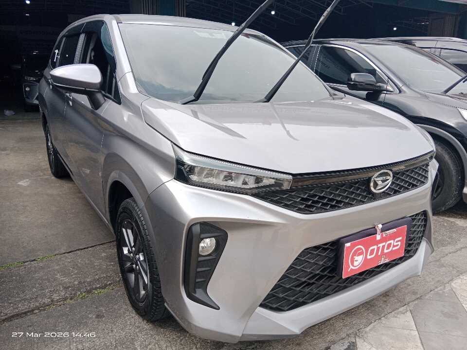 2022 Daihatsu Xenia 1.3 X - Foto 1 dari 6