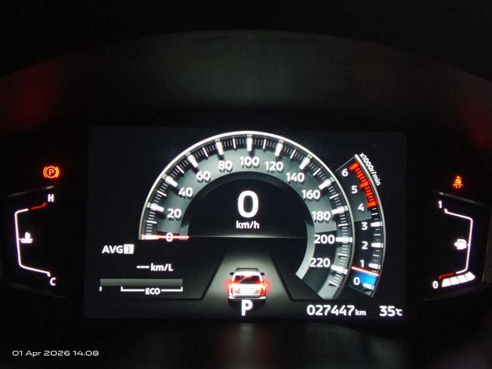 Foto Mobil Bekas Odometer Mitsubishi Pajero Sport 2.4 Dakar 4X2 tahun 2023