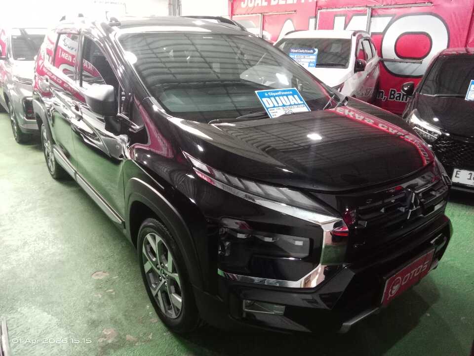 2023 Mitsubishi Xpander 1.5 Cross Premium - Foto 1 dari 6
