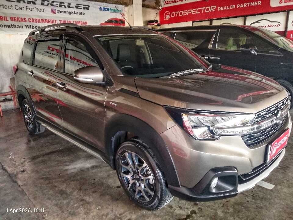 2022 Suzuki XL7 1.5 Beta - Foto 1 dari 6