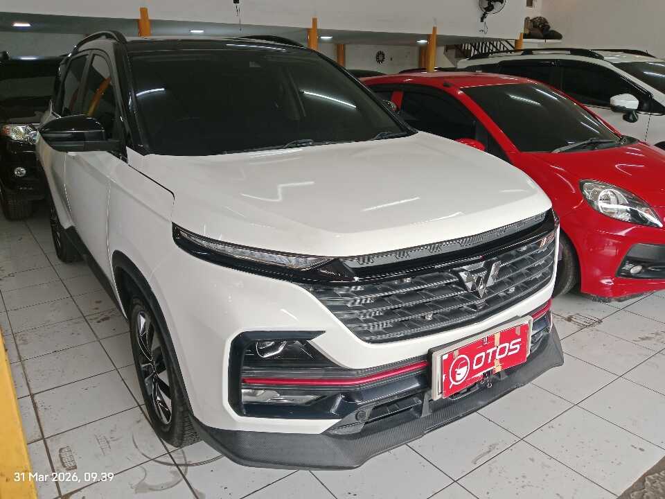 2021 Wuling Almaz 1.5 L T Lux - Foto 1 dari 6