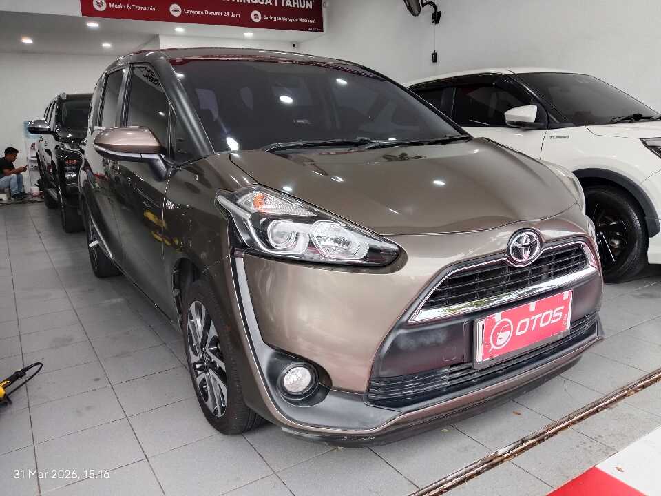 2019 Toyota Sienta 1.5 V - Foto 1 dari 6