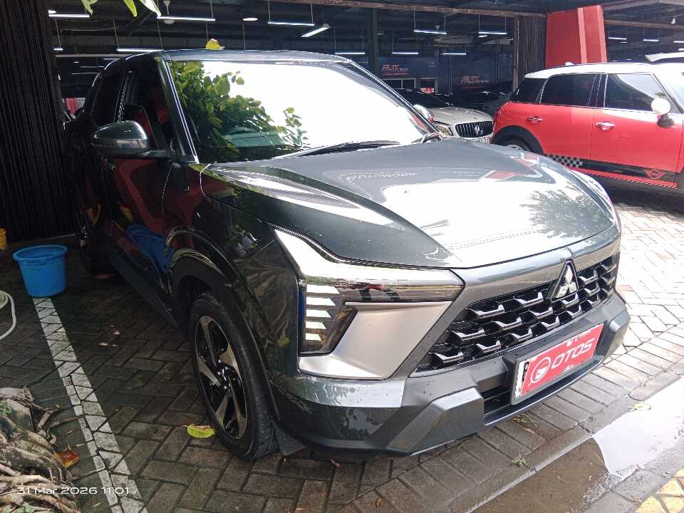 2023 Mitsubishi XForce 1.5 Ultimate - Foto 1 dari 6