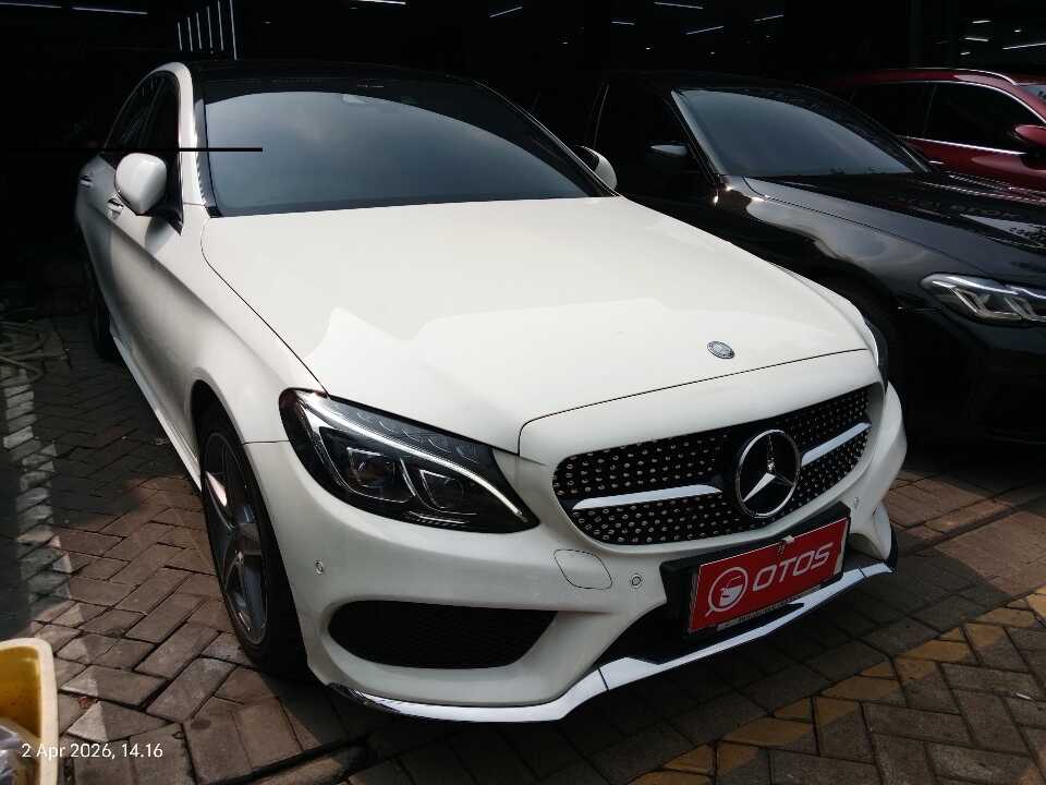 2017 Mercedes-Benz C300 2.0