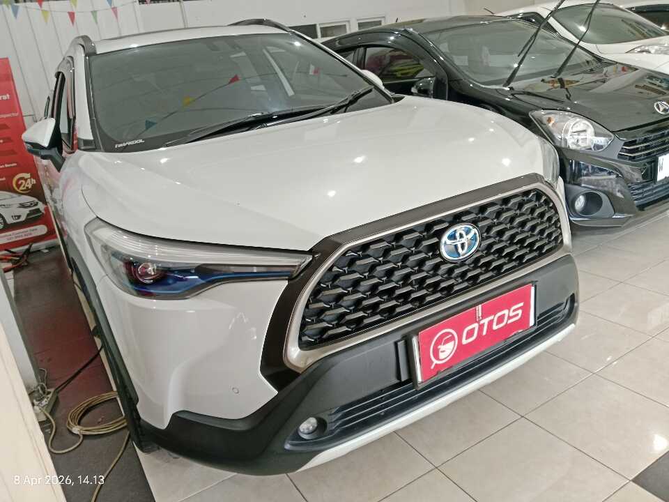 2021 Toyota Corolla Cross 1.8 Hybrid - Foto 1 dari 6