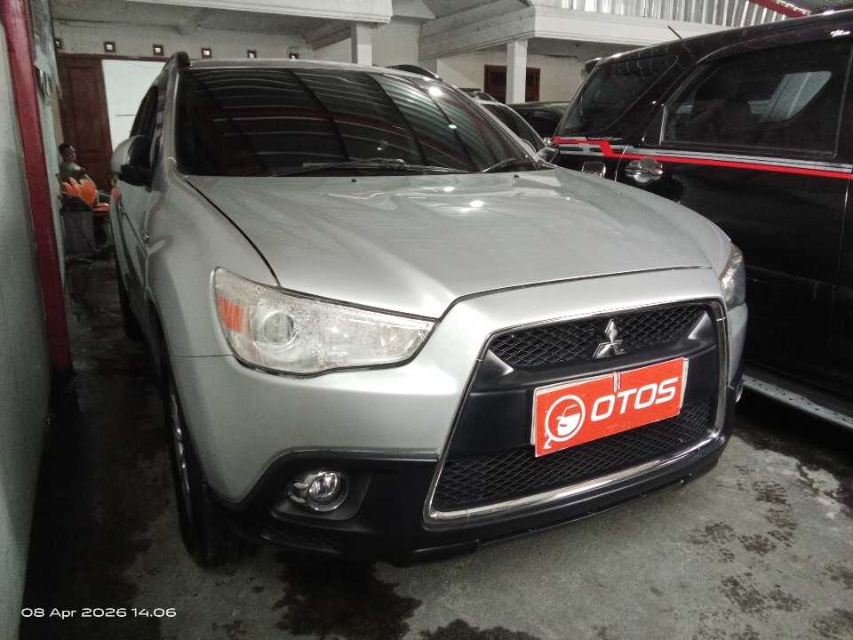 2012 Mitsubishi Outlander Sport 2.0 GLS - Foto 1 dari 6