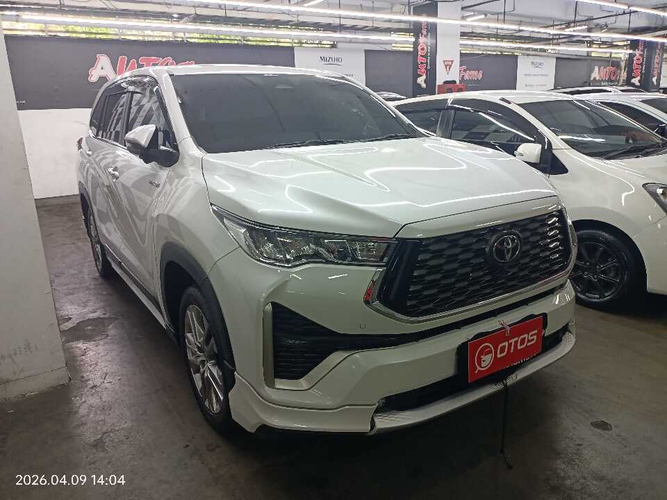 2023 Toyota Kijang Innova 2.0 Zenix Q HV CVT TSS - Foto 1 dari 6