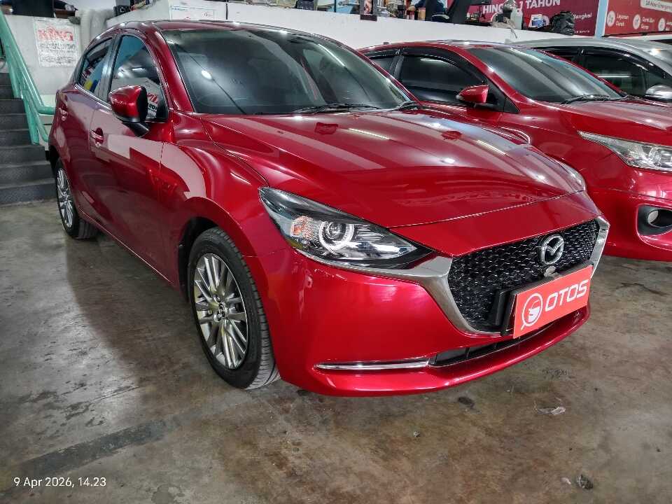2021 Mazda 2 1.5 - Foto 1 dari 6