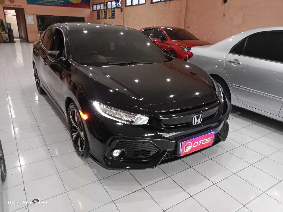 2018 Honda Civic 1.5 Turbo - Foto 1 dari 6