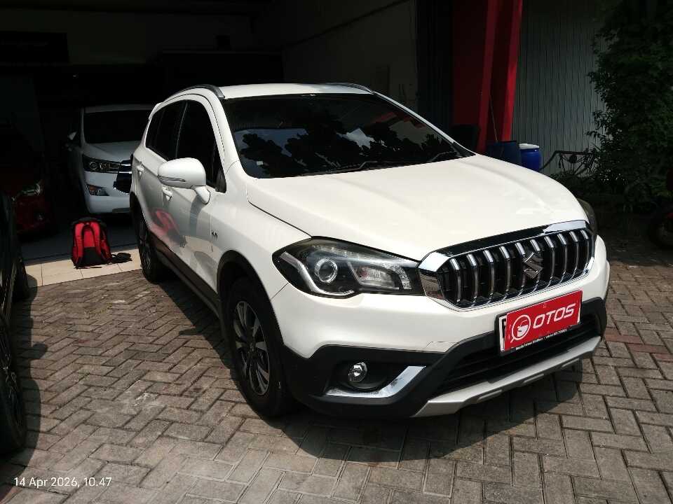 2019 Suzuki SX4 S-Cross 1.5 - Foto 1 dari 6