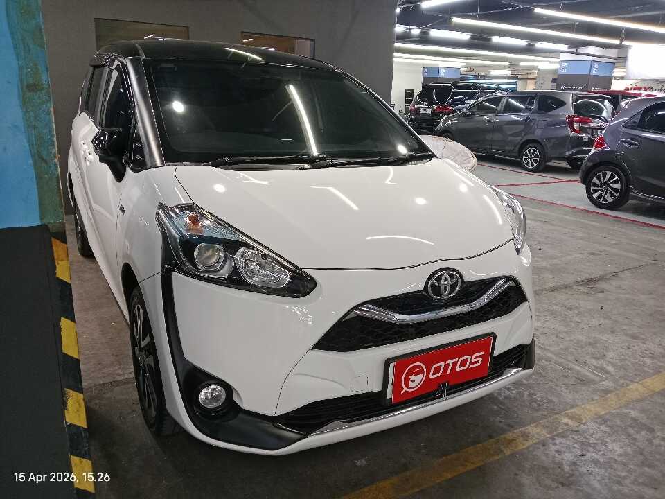 2020 Toyota Sienta 1.5 V - Foto 1 dari 6