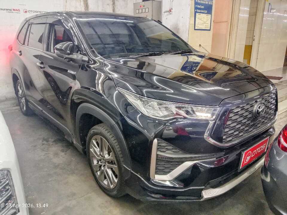 2023 Toyota Kijang Innova 2.0 Zenix Q HV CVT TSS - Foto 1 dari 6