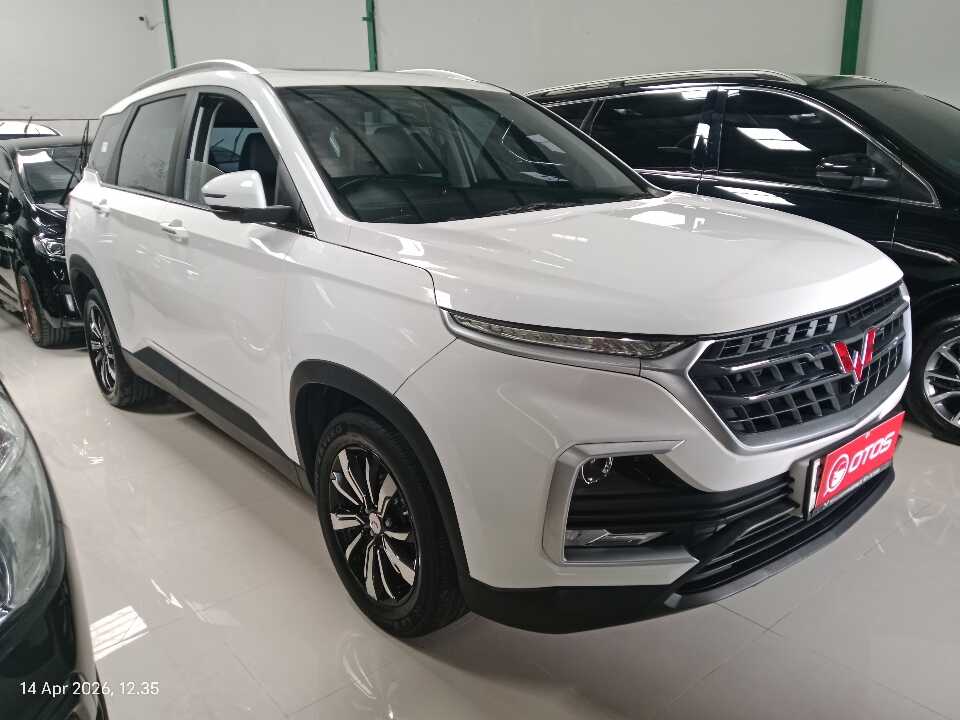 2019 Wuling Almaz 1.5 L T Lux - Foto 1 dari 6