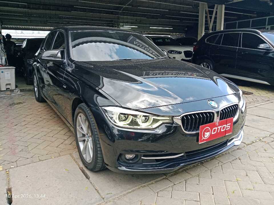 2018 BMW 320i 2.0 - Foto 1 dari 6