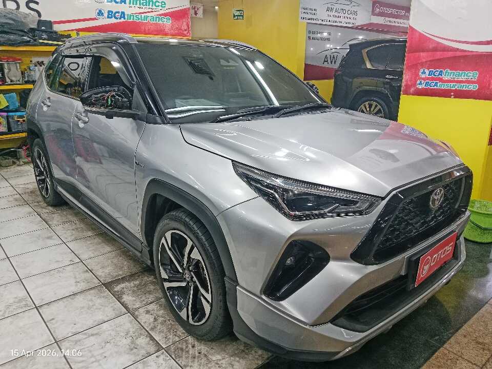 2024 Toyota Yaris Cross 1.5 S HV - Foto 1 dari 6
