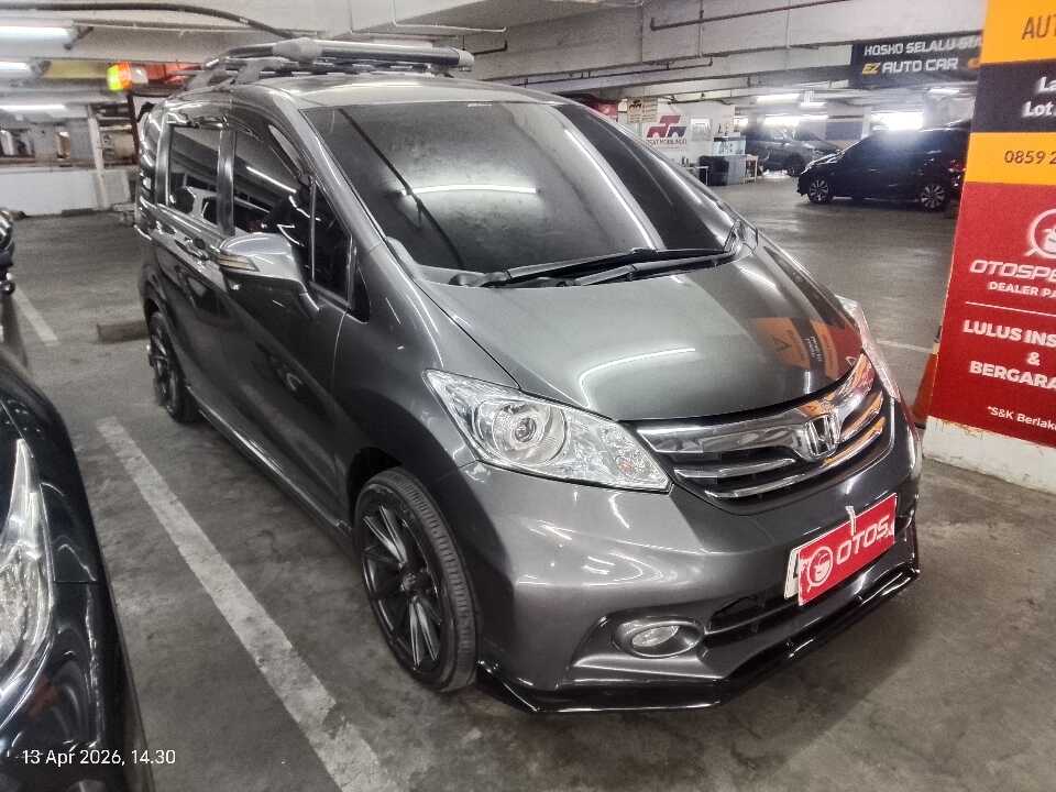 2013 Honda Freed 1.5 E - Foto 1 dari 6