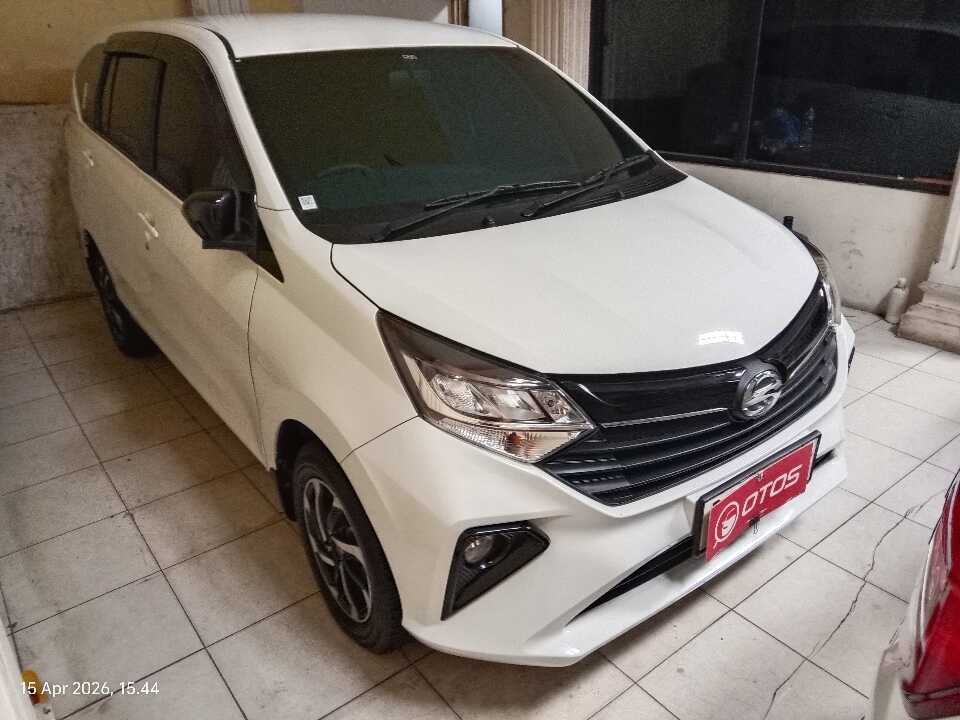 2023 Daihatsu Sigra 1.2 R - Foto 1 dari 6
