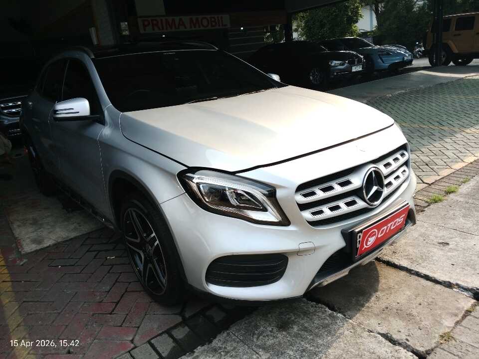 2018 Mercedes-Benz GLA200 1.6 - Foto 1 dari 6