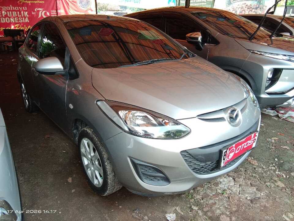 2013 Mazda 2 1.5 Limited Edition - Foto 1 dari 6