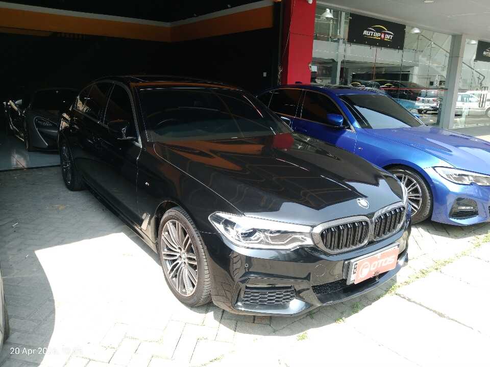 2019 BMW 530i 2.0 - Foto 1 dari 6