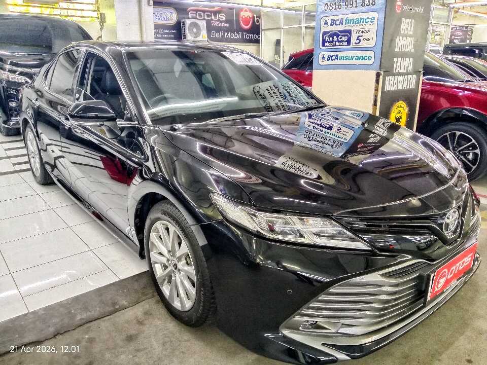 2020 Toyota Camry 2.5 V - Foto 1 dari 6