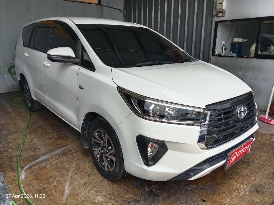 2022 Toyota Kijang Innova 2.0 V - Foto 1 dari 6