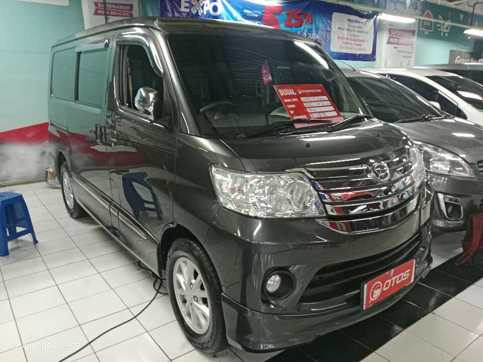2021 Daihatsu Luxio 1.5 X - Foto 1 dari 6