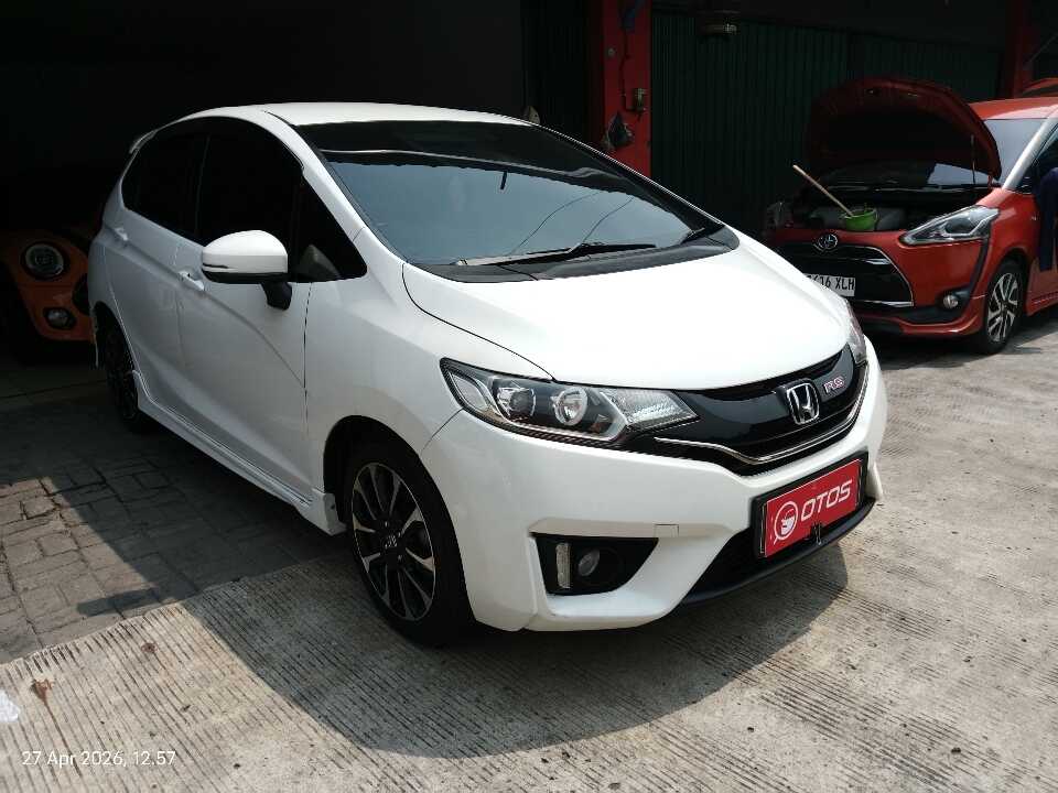 2016 Honda Jazz 1.5 RS - Foto 1 dari 6