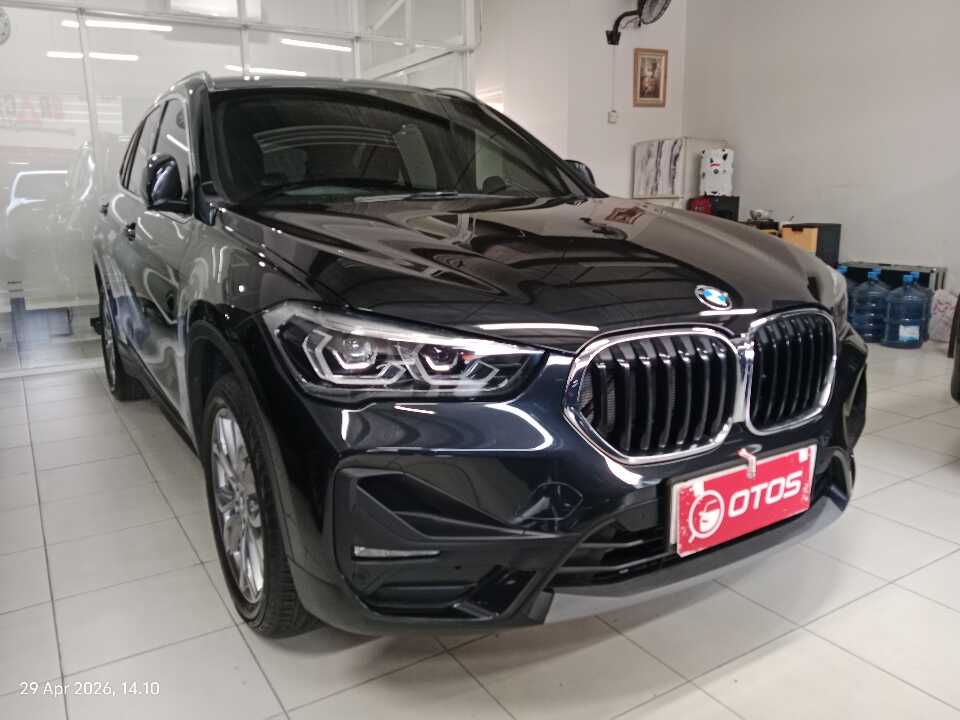 2022 BMW X1 1.5 Sdrive18i - Foto 1 dari 6