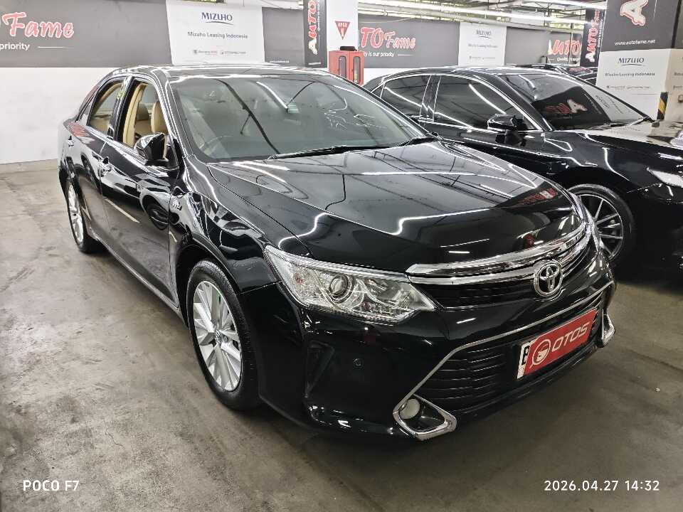 2017 Toyota Camry 2.5 V - Foto 1 dari 6
