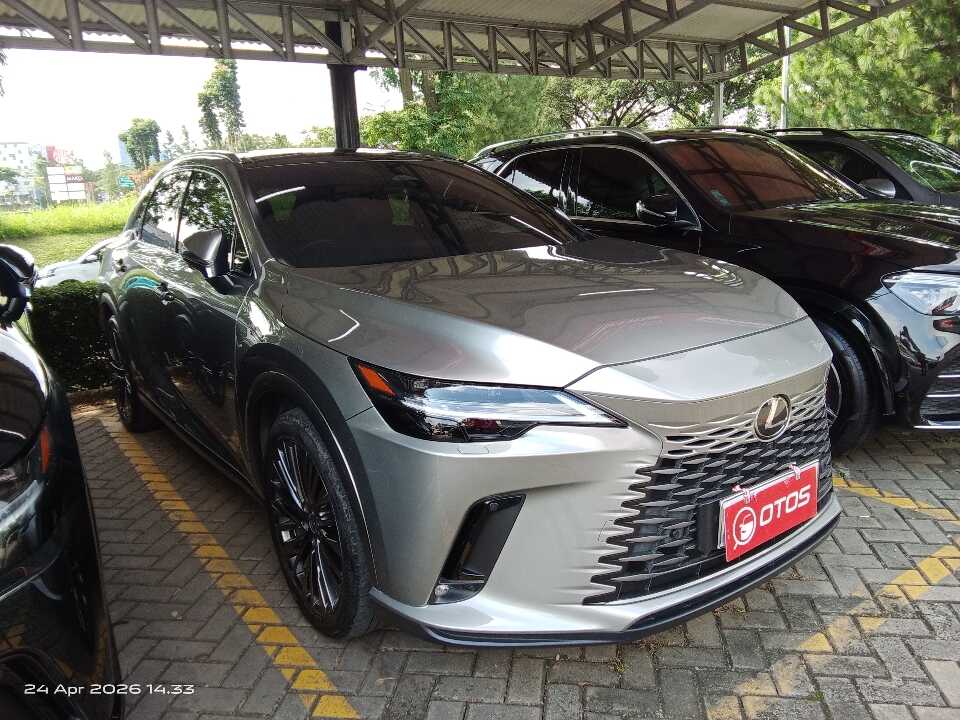 2023 Lexus RX 350 H 2.5 Luxury 4X2 - Foto 1 dari 6