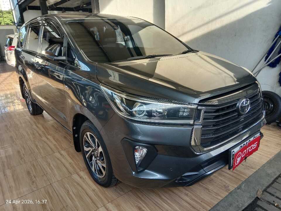 2022 Toyota Kijang Innova 2.0 V - Foto 1 dari 6