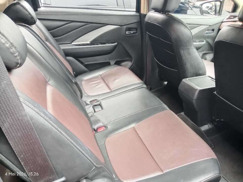 Foto Mobil Bekas Kabin Belakang Mitsubishi Xpander 1.5 Cross tahun 2021