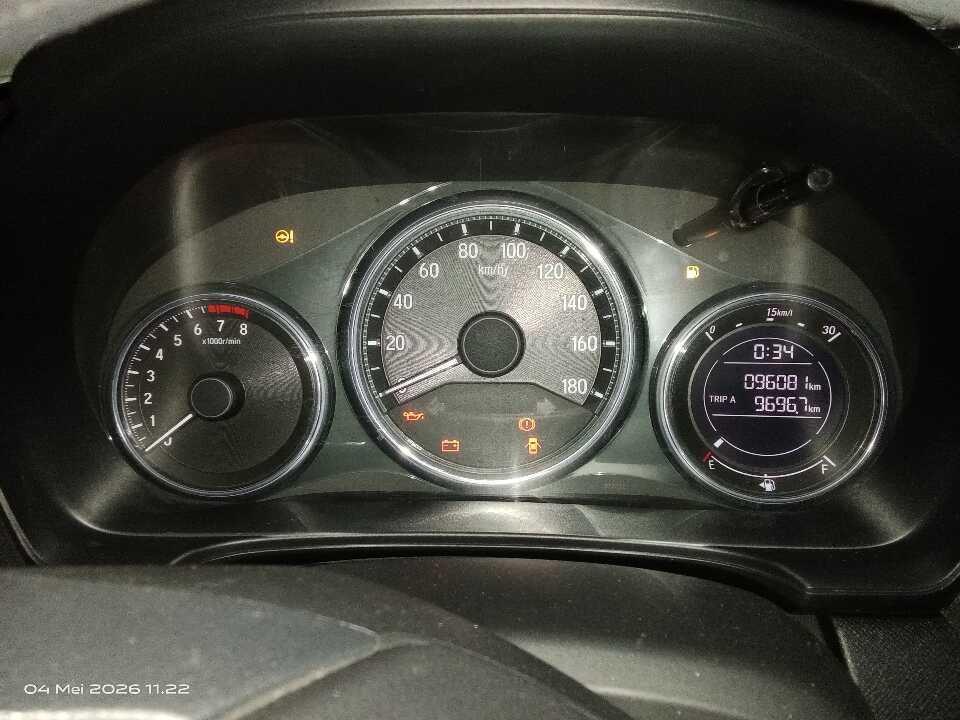 Foto Mobil Bekas Odometer Honda BR-V 1.5 E tahun 2016