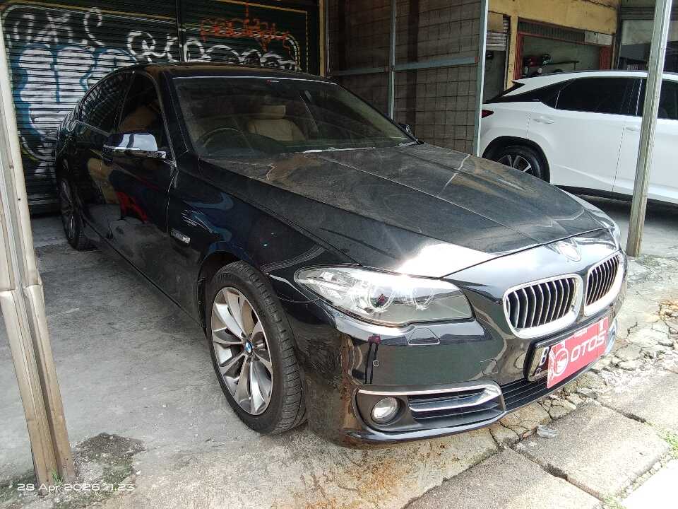 2016 BMW 520i 2.0 - Foto 1 dari 6