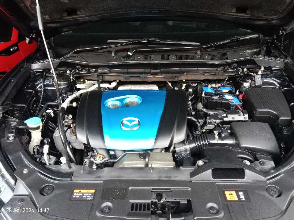 Foto Mobil Bekas Mesin Mazda CX-5 2.0 Touring tahun 2012