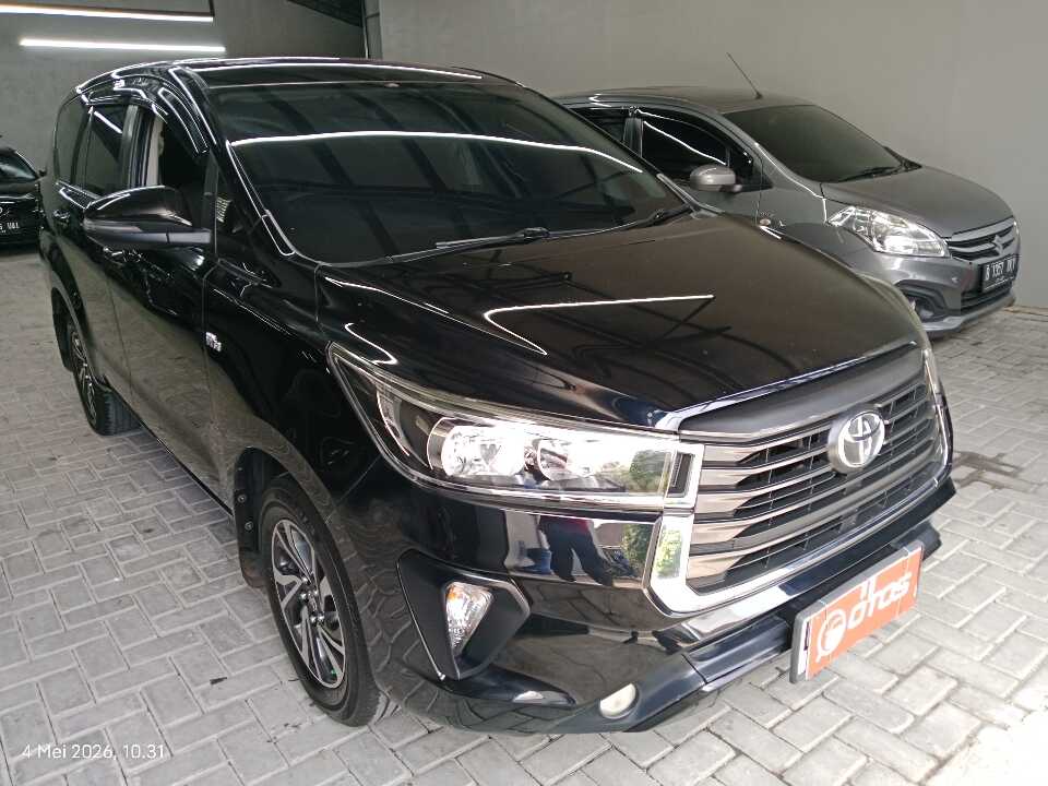 2022 Toyota Kijang Innova 2.0 G - Foto 1 dari 6