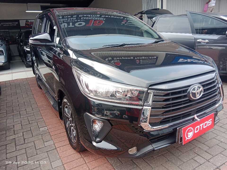 2022 Toyota Kijang Innova 2.0 G - Foto 1 dari 6