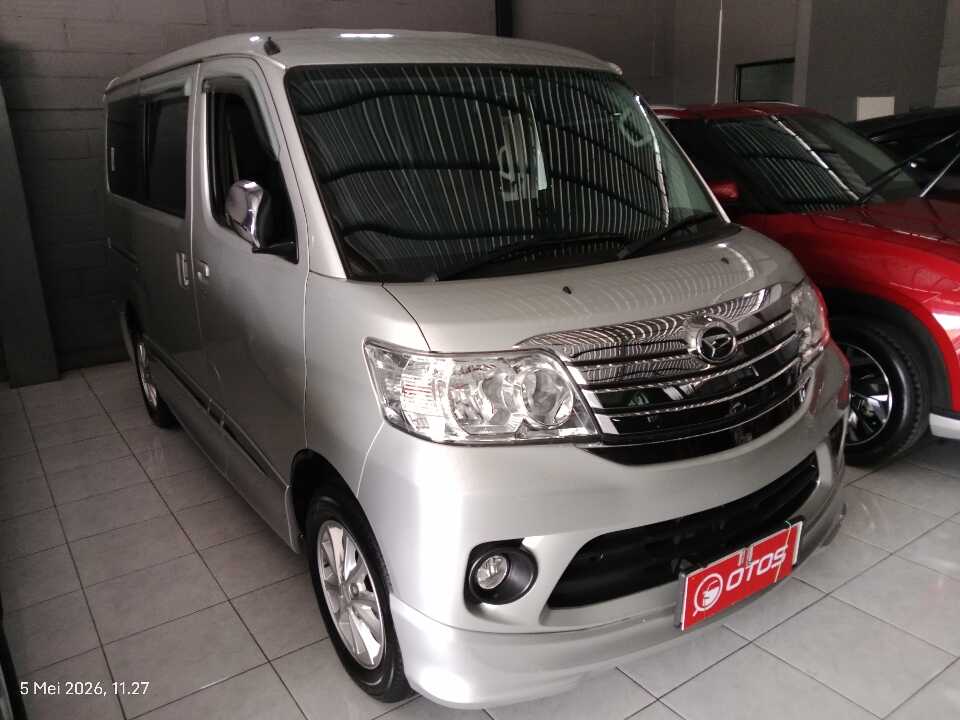 2024 Daihatsu Luxio 1.5 X - Foto 1 dari 6