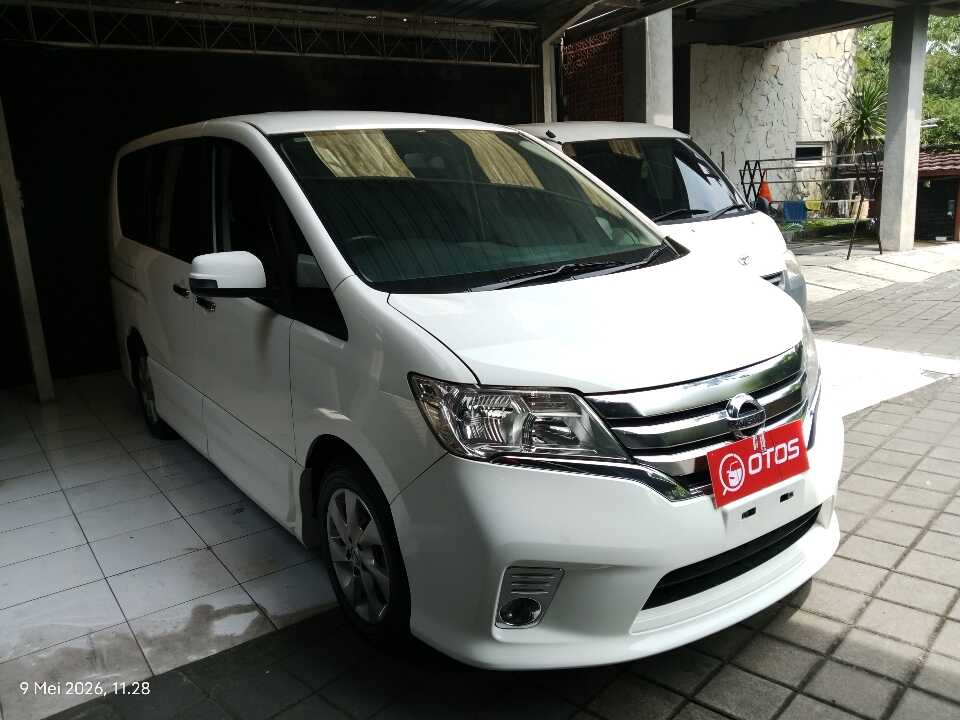 2014 Nissan Serena 2.0 Highway Star - Foto 1 dari 6